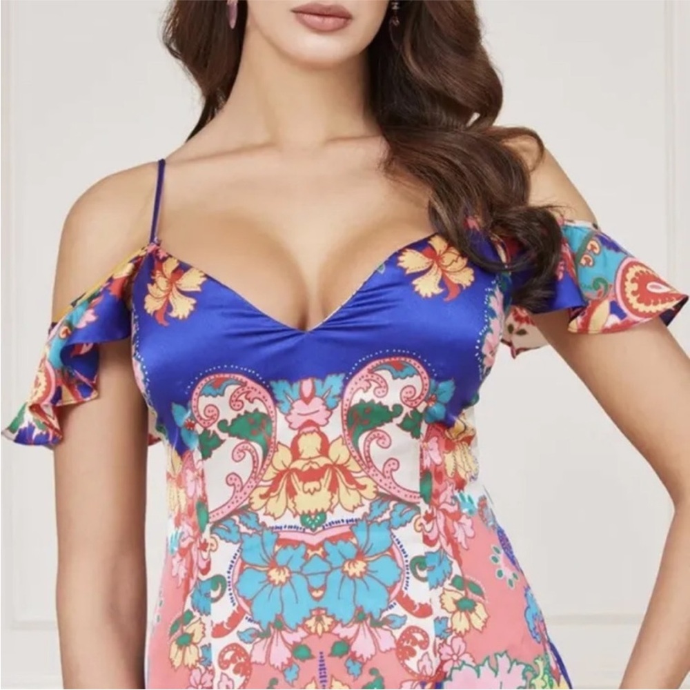NWT Marciano by Guess Maxi 4 - Picture 9 of 15